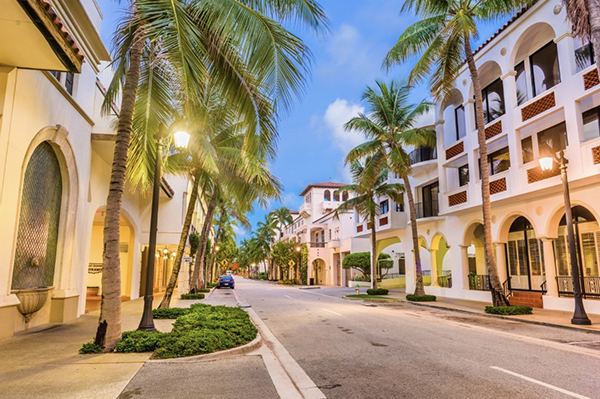 Versace Makes Palm Beach Debut: A Glamorous Entry to Worth Avenue